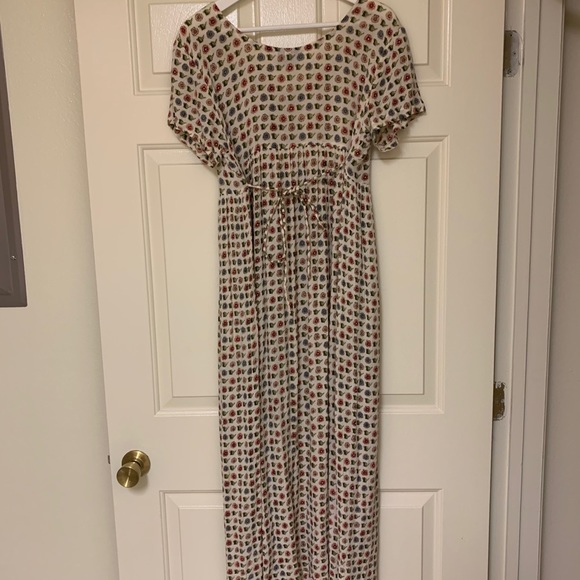 ๐Vintage babydoll maxi floral dress - Picture 3 of 8